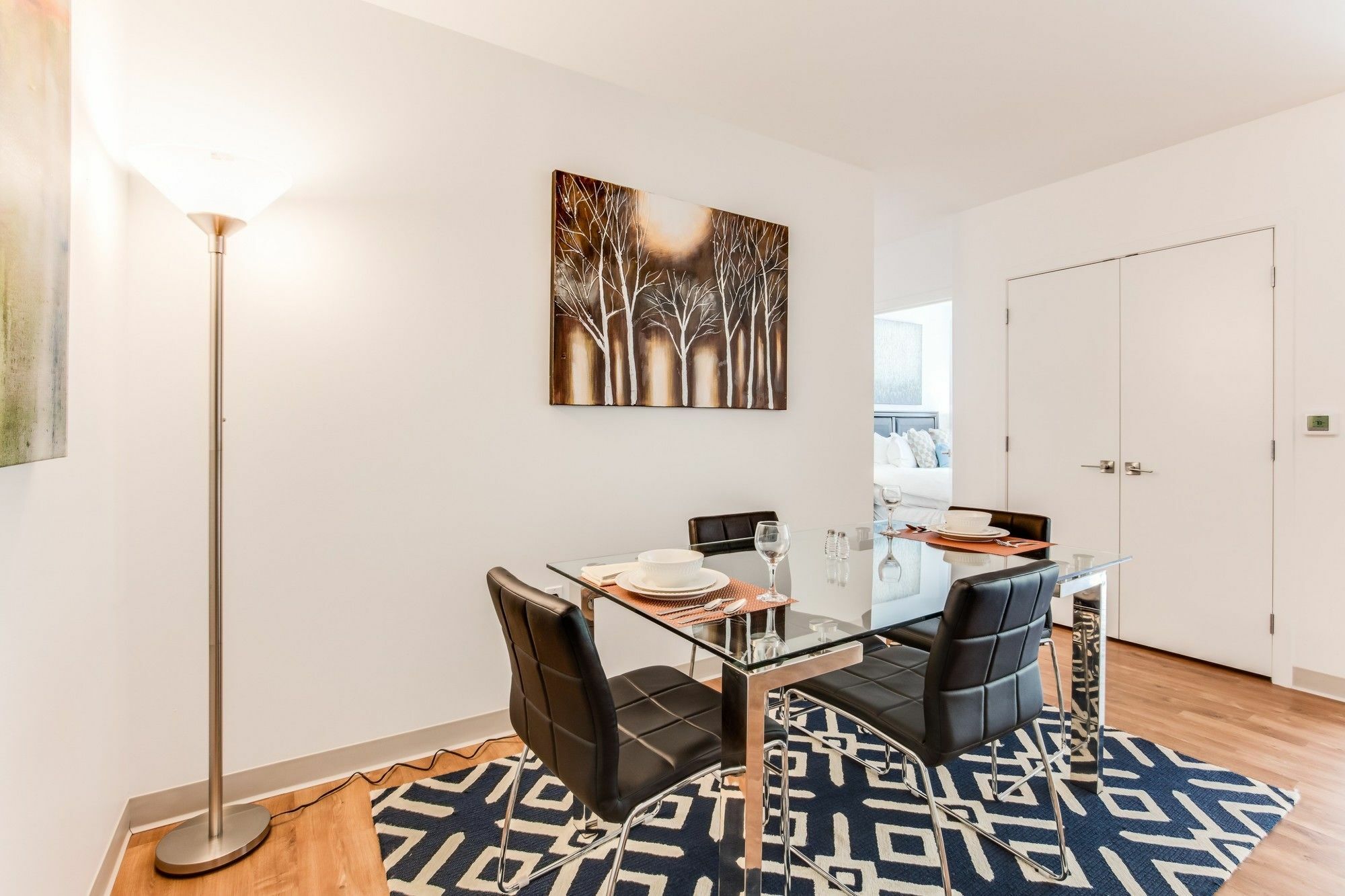 Global Luxury Suites Longwood Medical Бруклин Екстериор снимка