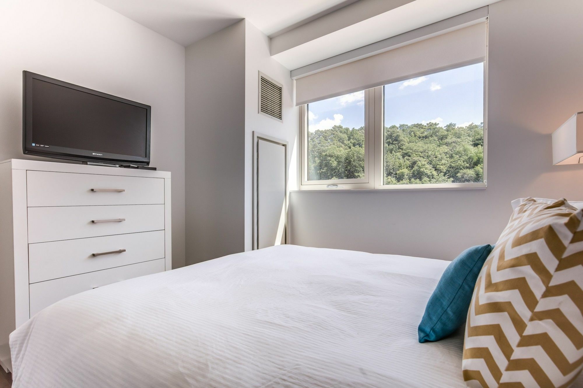 Global Luxury Suites Longwood Medical Бруклин Екстериор снимка