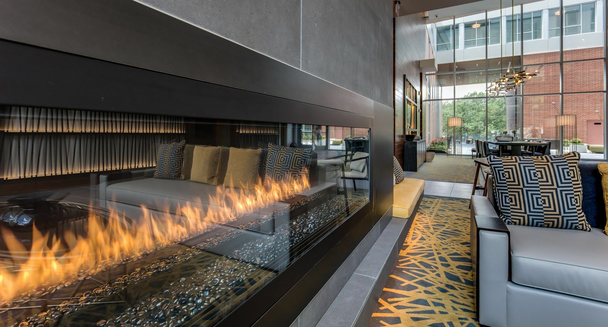 Global Luxury Suites Longwood Medical Бруклин Екстериор снимка